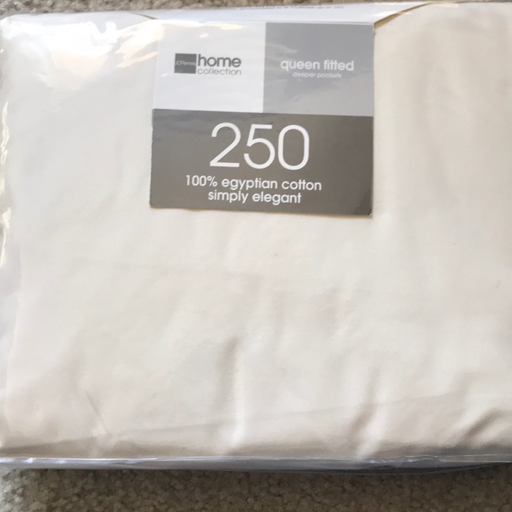 Queen fitted cotton sheet
